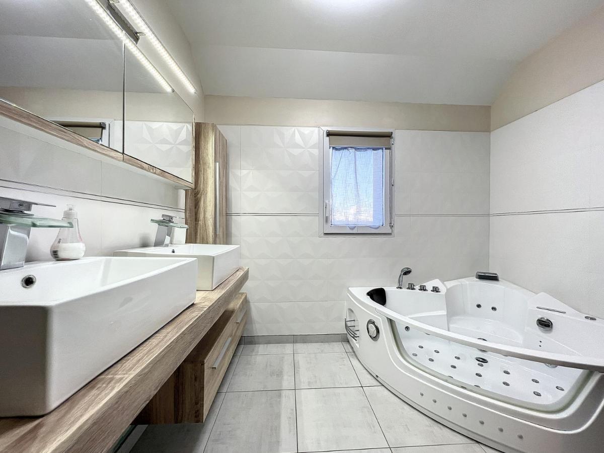 Villa Bella Vista - Proche Rennes - Billard - Baby-Foot Liffré Екстериор снимка